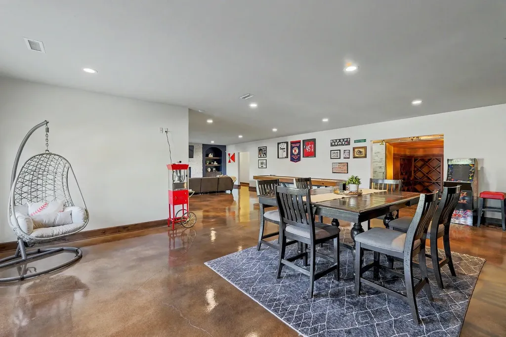 3035 N Den Hollow Court Wichita KS 67205