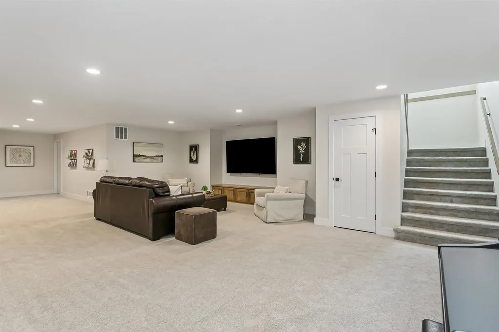 317 N Sarah Court Derby KS 67037
