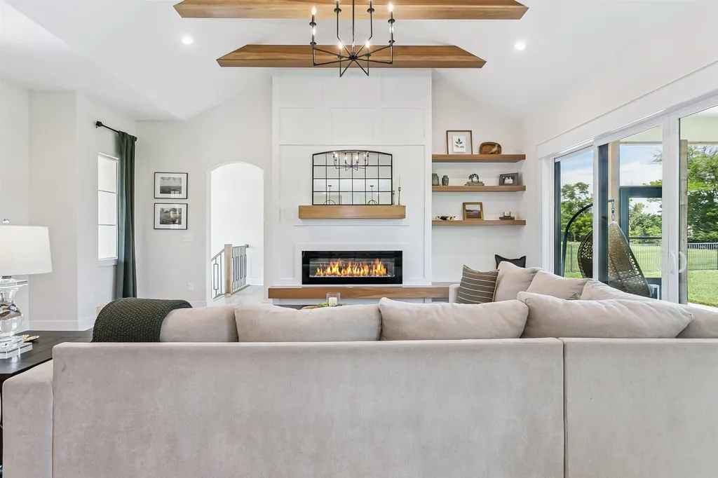 317 N Sarah Court Derby KS 67037