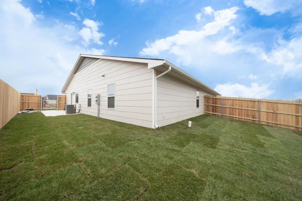 16802 W Lawson Goddard KS 67052
