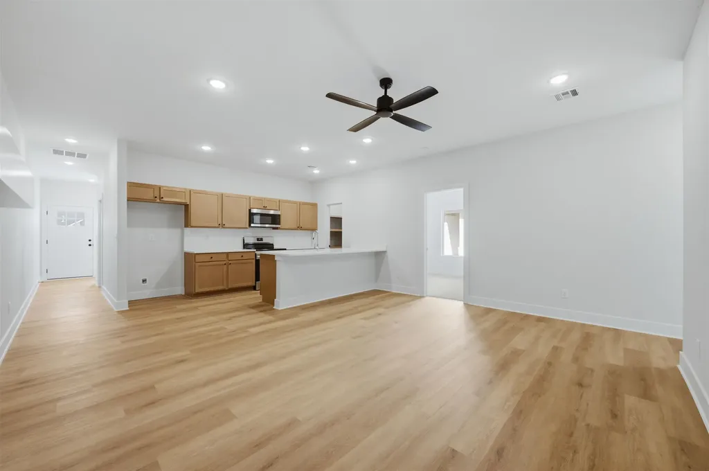 187 N Mendocino Goddard KS 67052