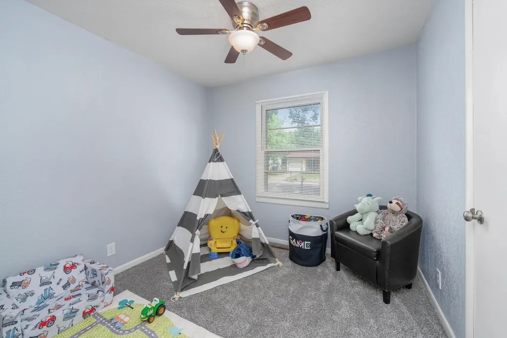 425 W 4th Haysville KS 67060