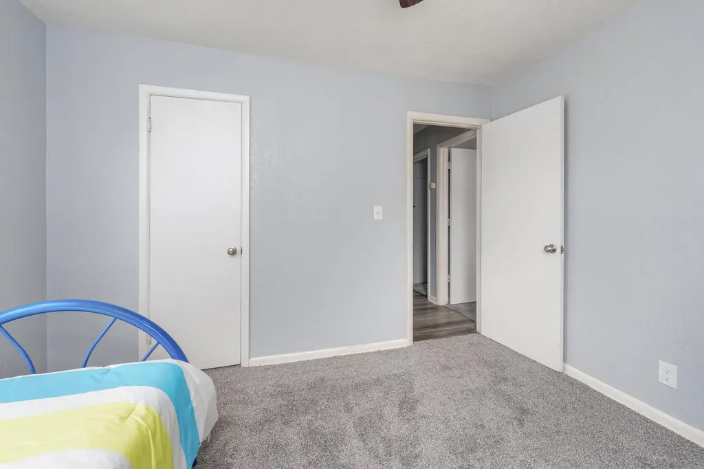 425 W 4th Haysville KS 67060