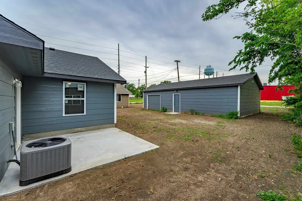 703 N Washington Street El Dorado KS 67042