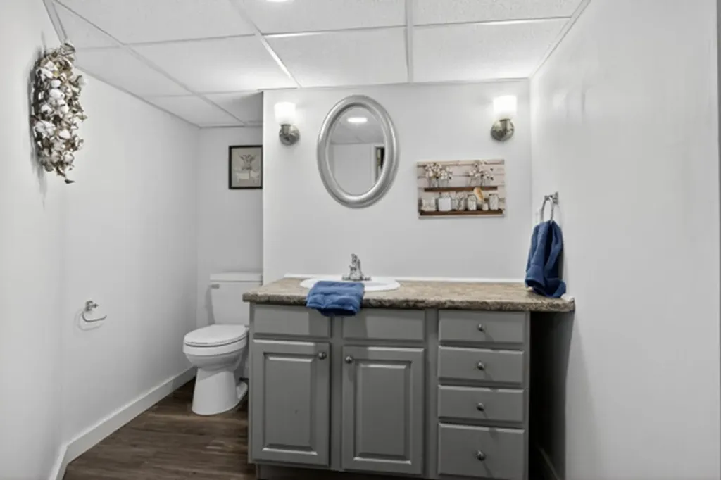 1155 N Oliver Road Belle Plaine KS 67013