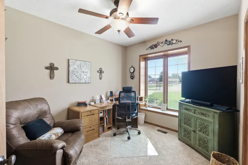 4 Waterbrook Terrace South Hutchinson KS 67505