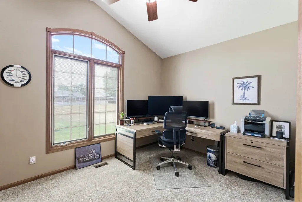 4 Waterbrook Terrace South Hutchinson KS 67505