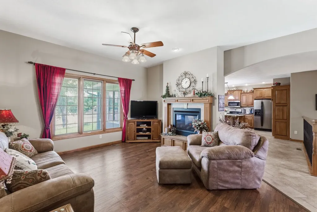 4 Waterbrook Terrace South Hutchinson KS 67505