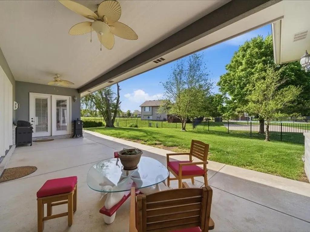 601 Stone Lake Circle Augusta KS 67010