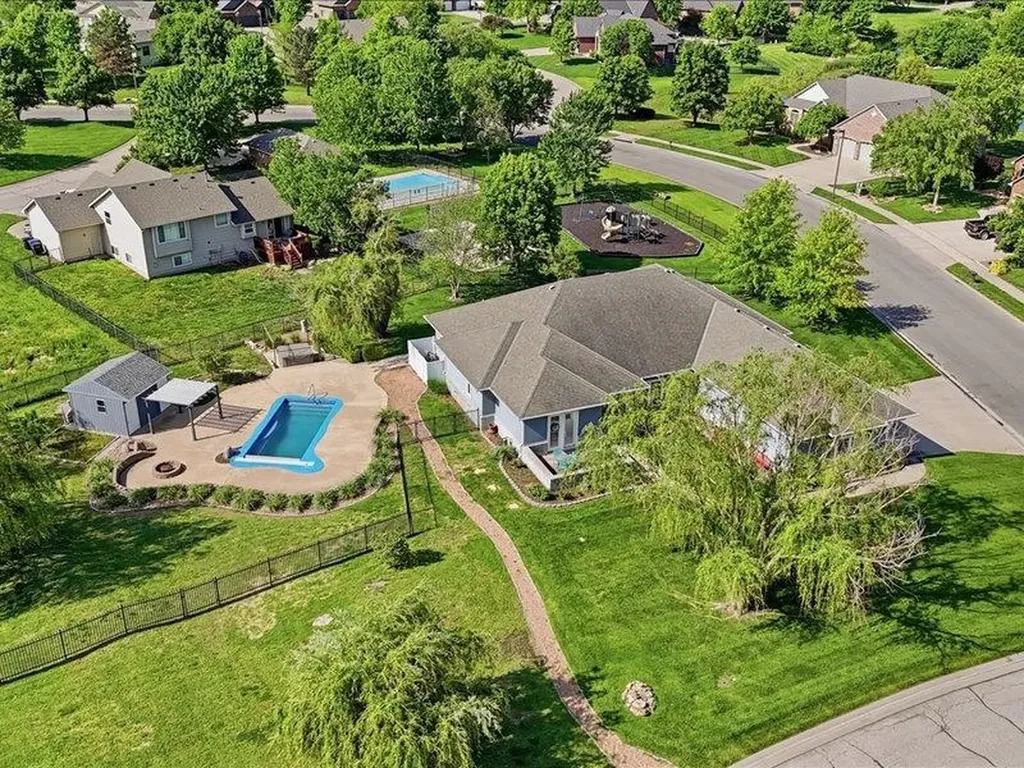 601 Stone Lake Circle Augusta KS 67010