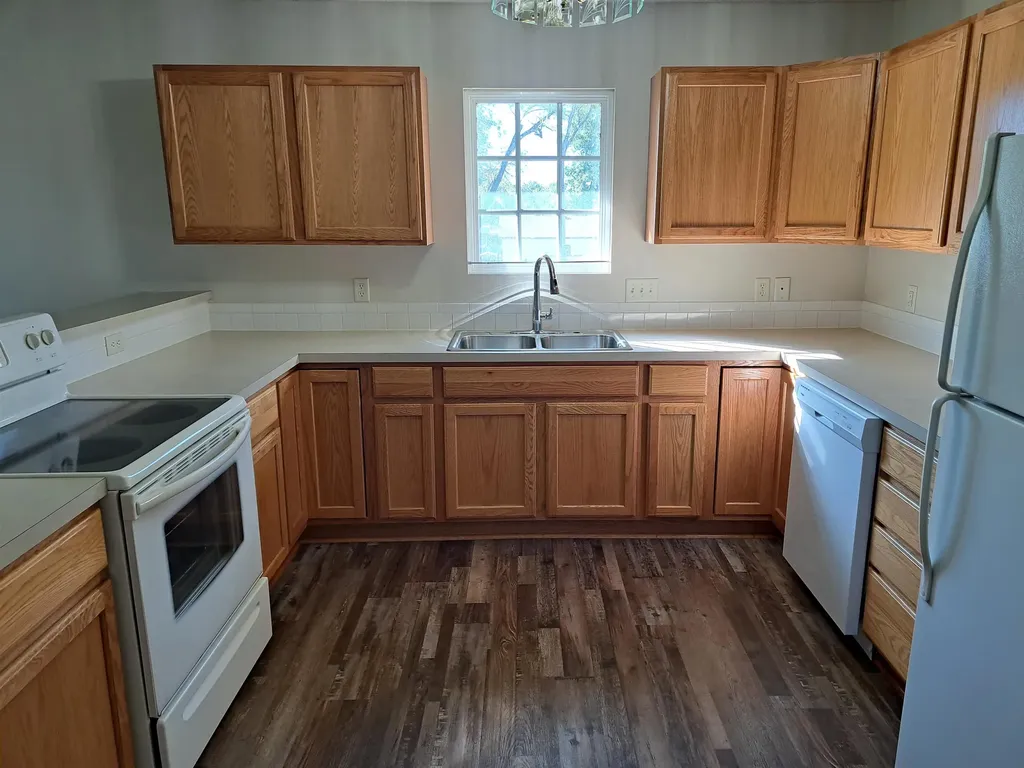 235 W Wood Avenue Clearwater KS 67026