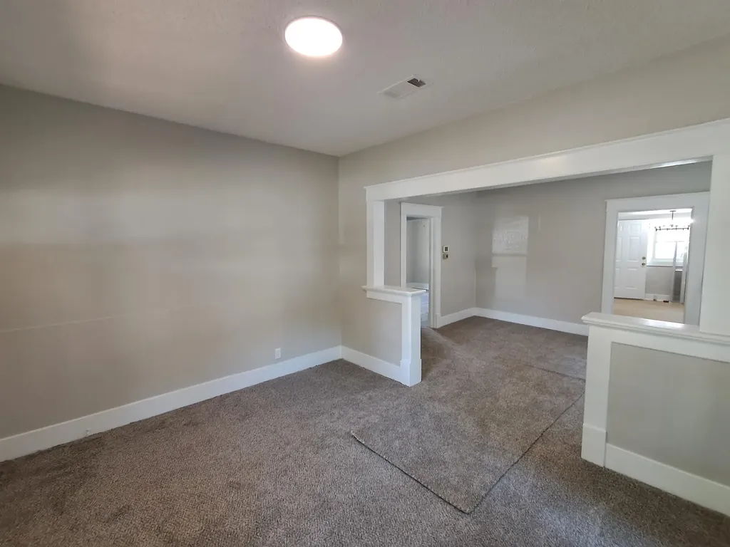 2260 N Woodland Wichita KS 67204