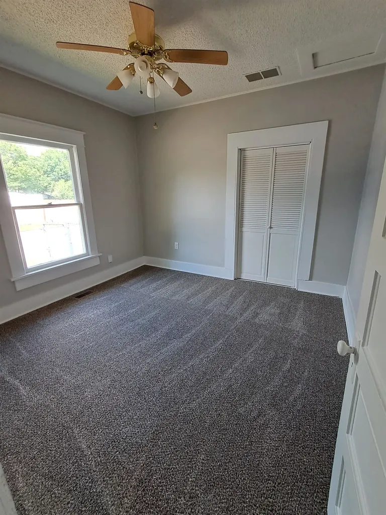 2260 N Woodland Wichita KS 67204