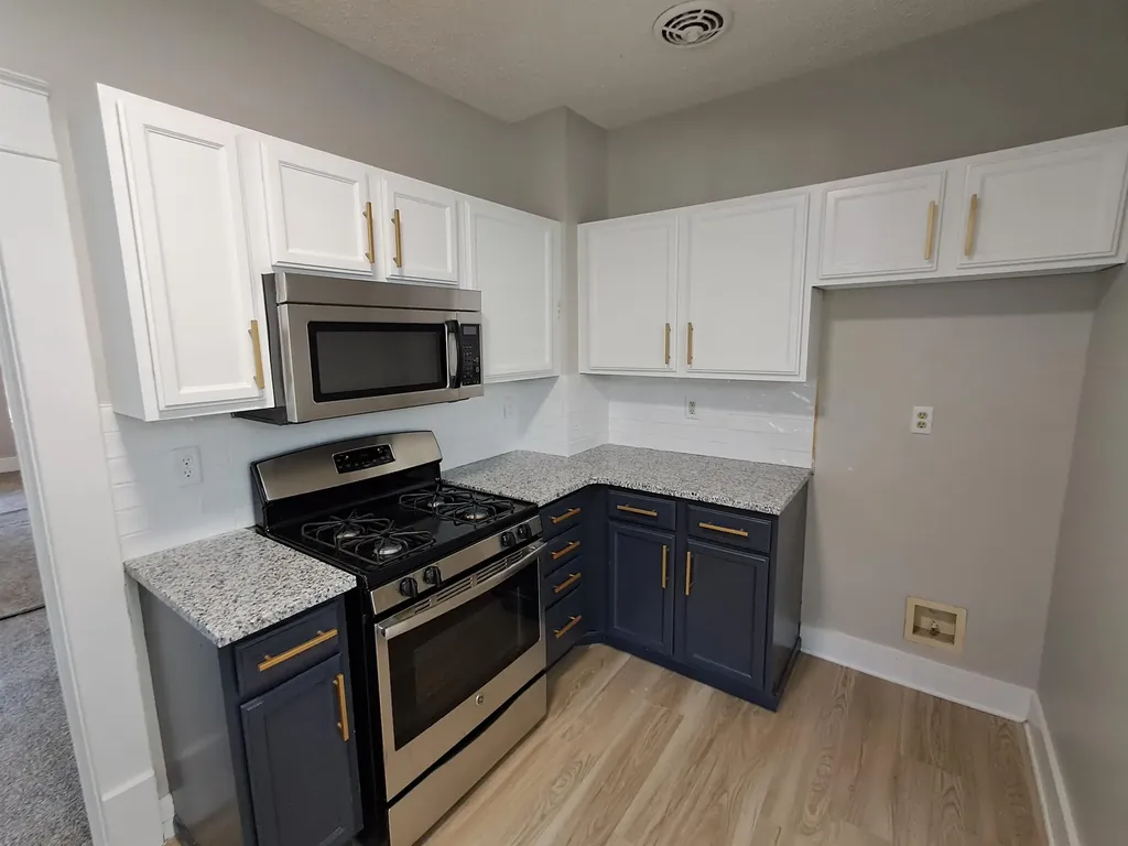 2260 N Woodland Wichita KS 67204