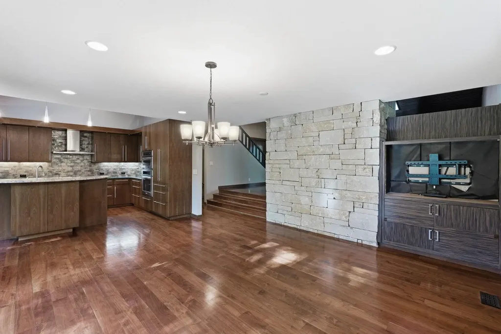 560 N Saint Andrews Wichita KS 67230