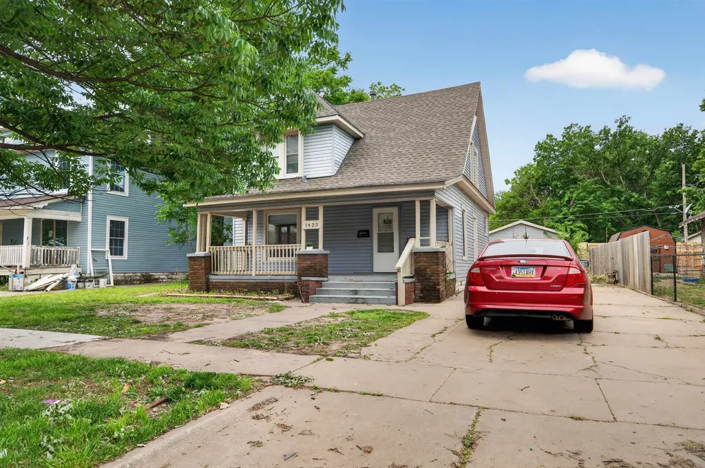 1423 S Market Wichita KS 67211