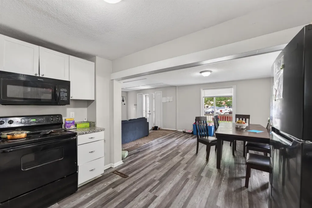 1423 S Market Wichita KS 67211