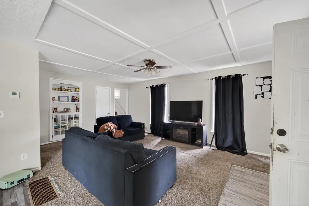 1423 S Market Wichita KS 67211