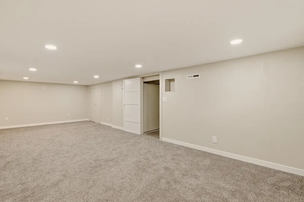 1642 S Mosley Wichita KS 67211