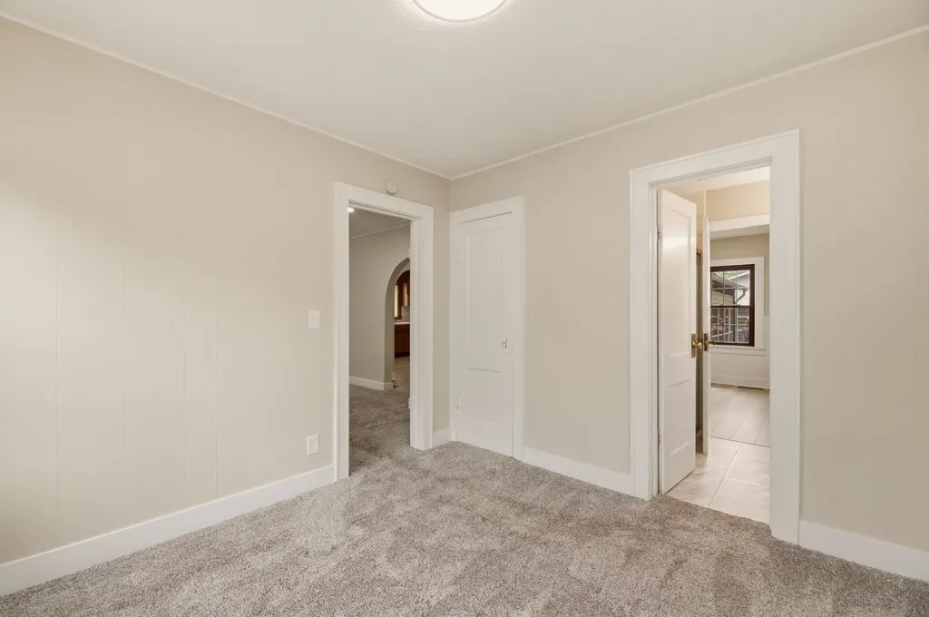 1642 S Mosley Wichita KS 67211