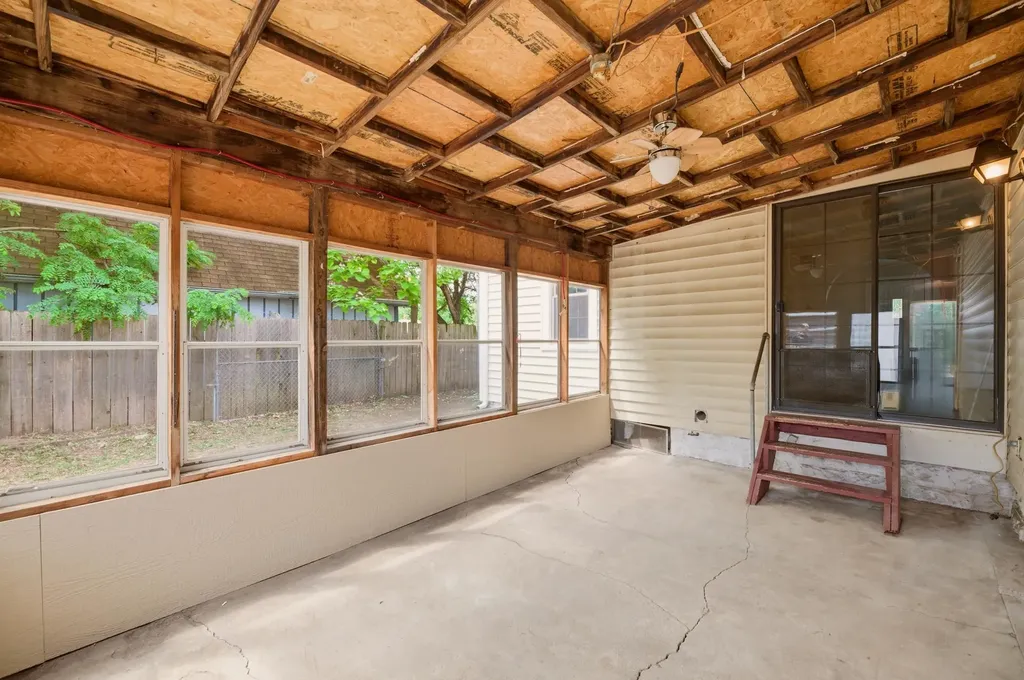 1642 S Mosley Wichita KS 67211