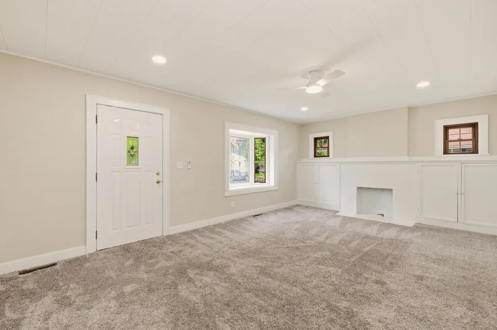 1642 S Mosley Wichita KS 67211