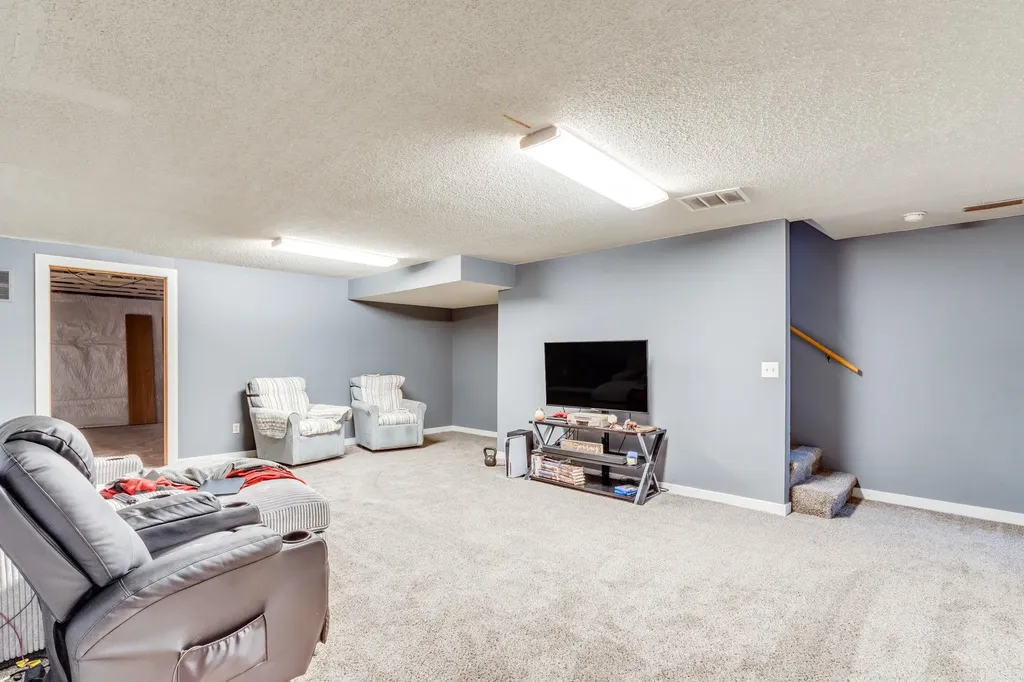 1511-1513 S Edwards Avenue Wichita KS 67213