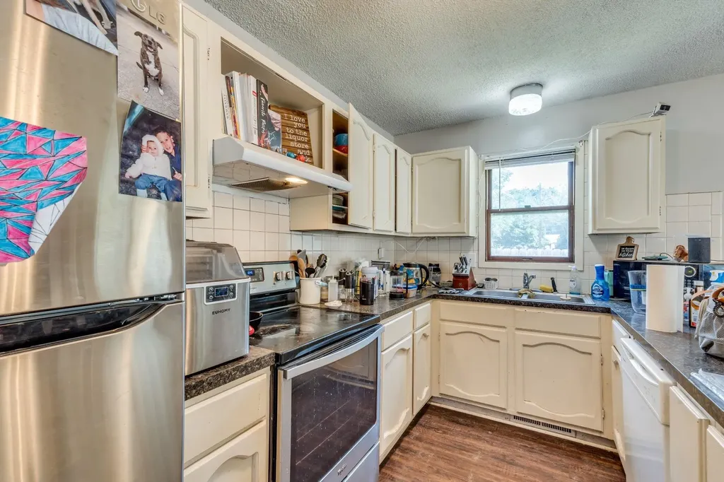 1511-1513 S Edwards Avenue Wichita KS 67213