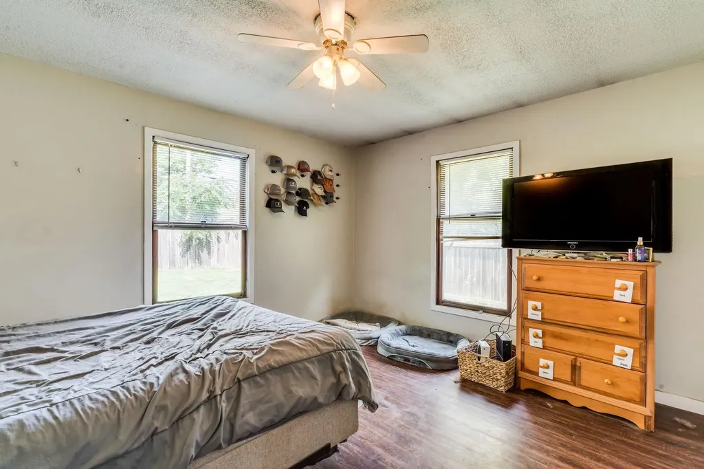 1511-1513 S Edwards Avenue Wichita KS 67213