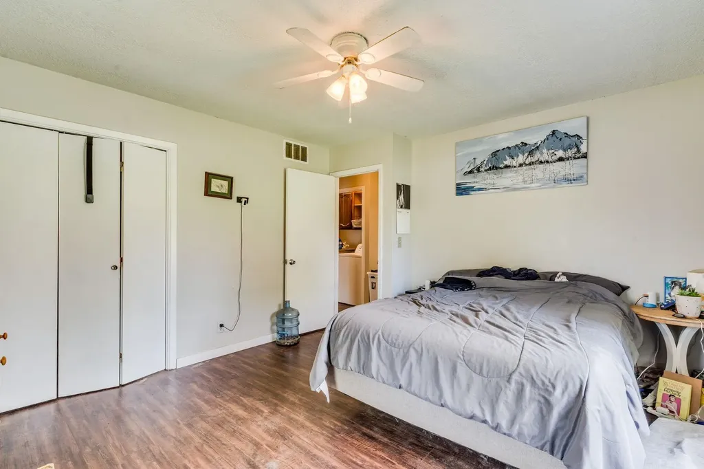 1511-1513 S Edwards Avenue Wichita KS 67213