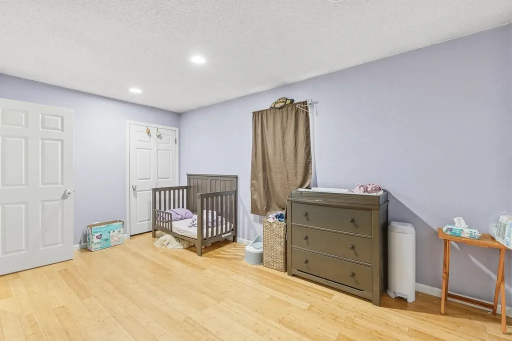 6 N Ridge Way Road Rose Hill KS 67133-9431