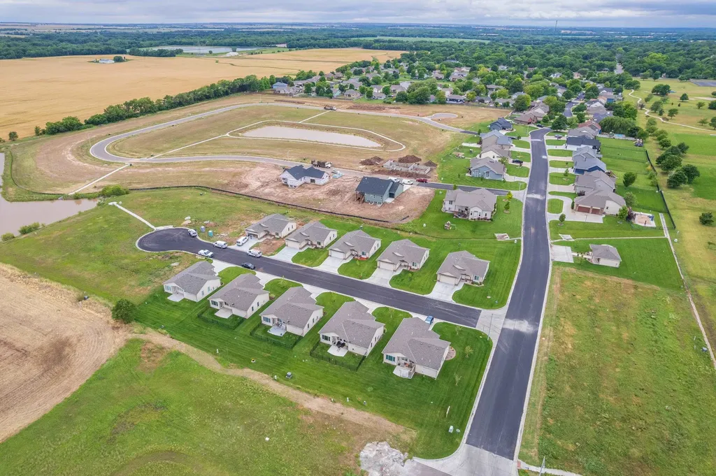 1229 E Park Glen Court Clearwater KS 67026