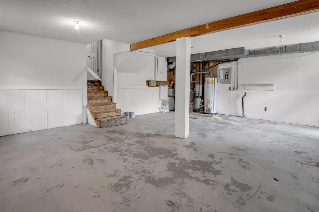 701-703 W 17th Street Newton KS 67114
