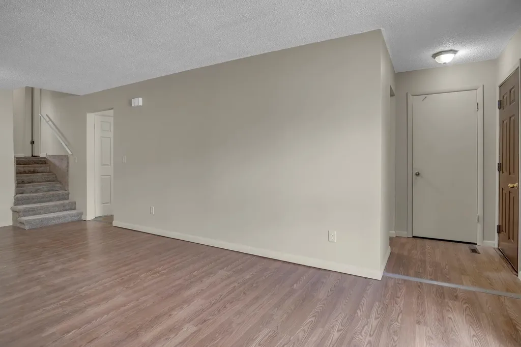 701-703 W 17th Street Newton KS 67114