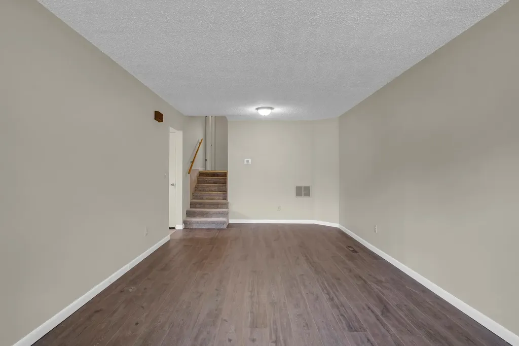 701-703 W 17th Street Newton KS 67114