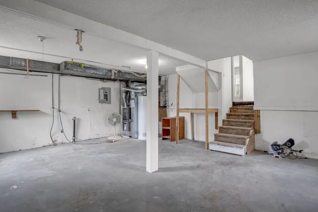 701-703 W 17th Street Newton KS 67114
