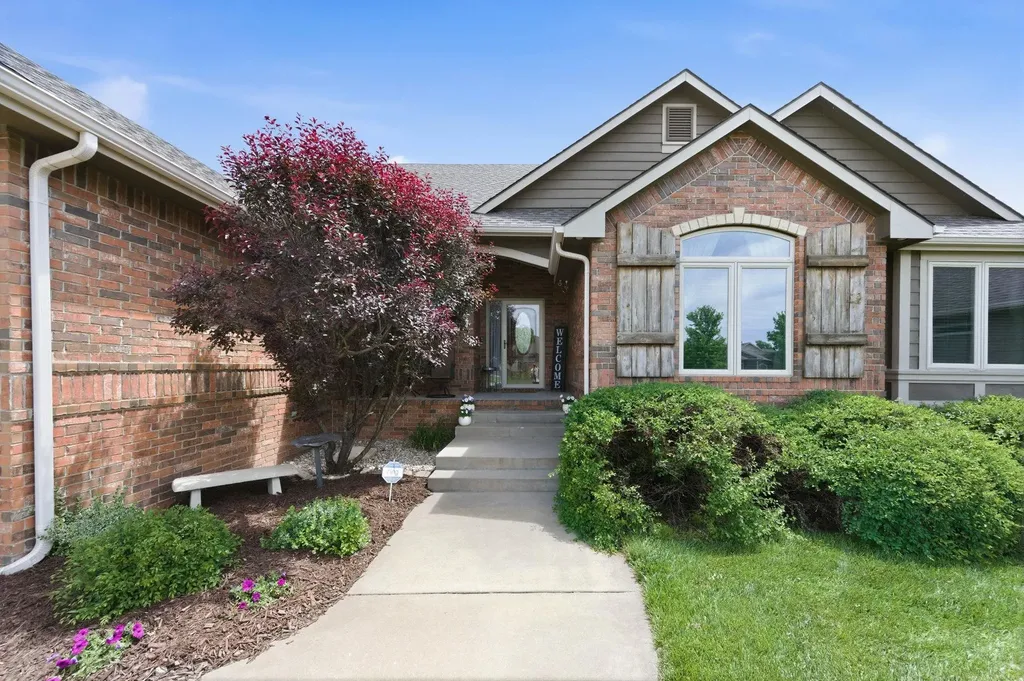 13905 W Taylor Circle Wichita KS 67235