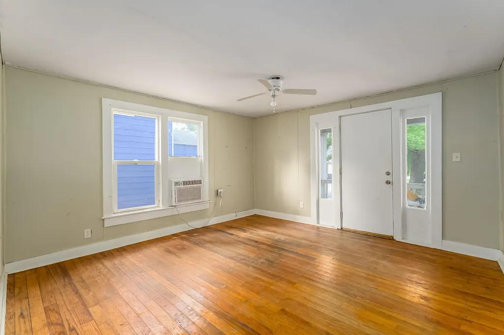 914 N High Street Newton KS 67114