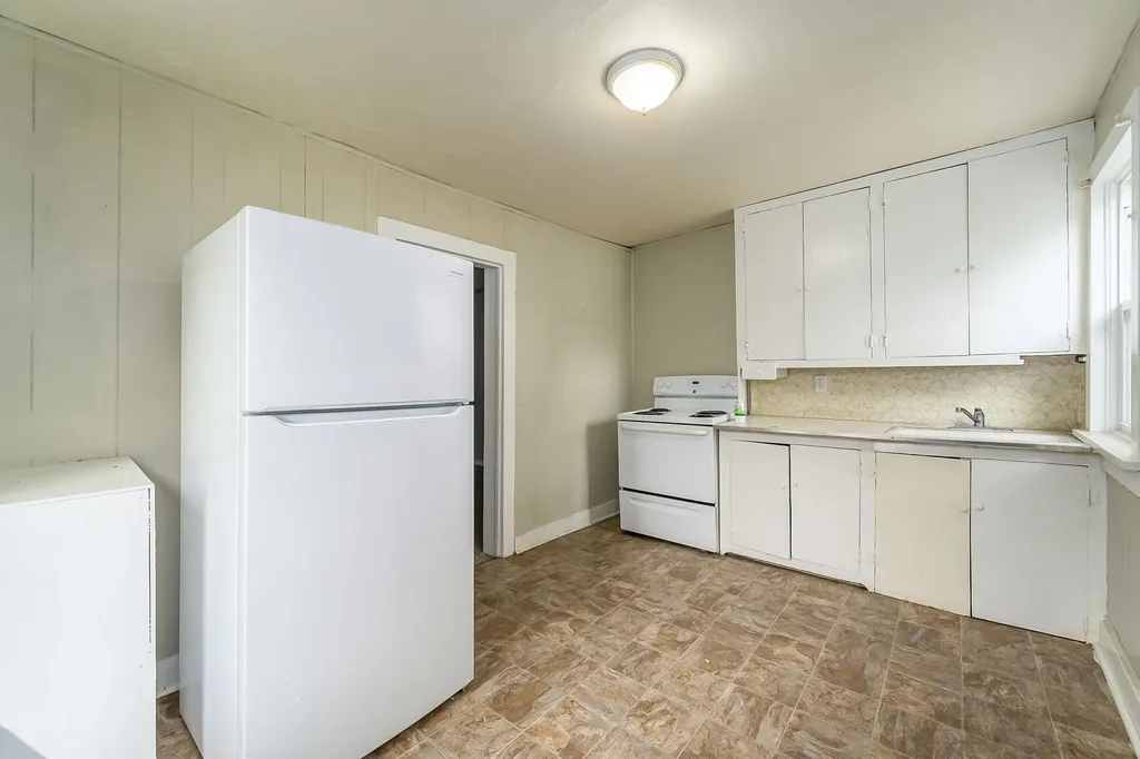914 N High Street Newton KS 67114