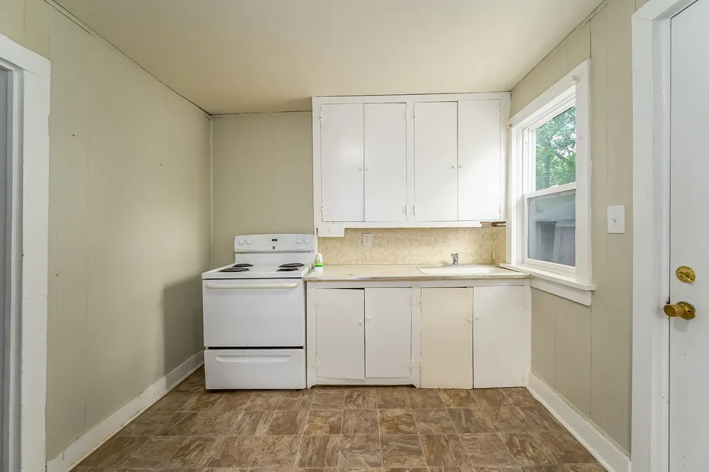 914 N High Street Newton KS 67114