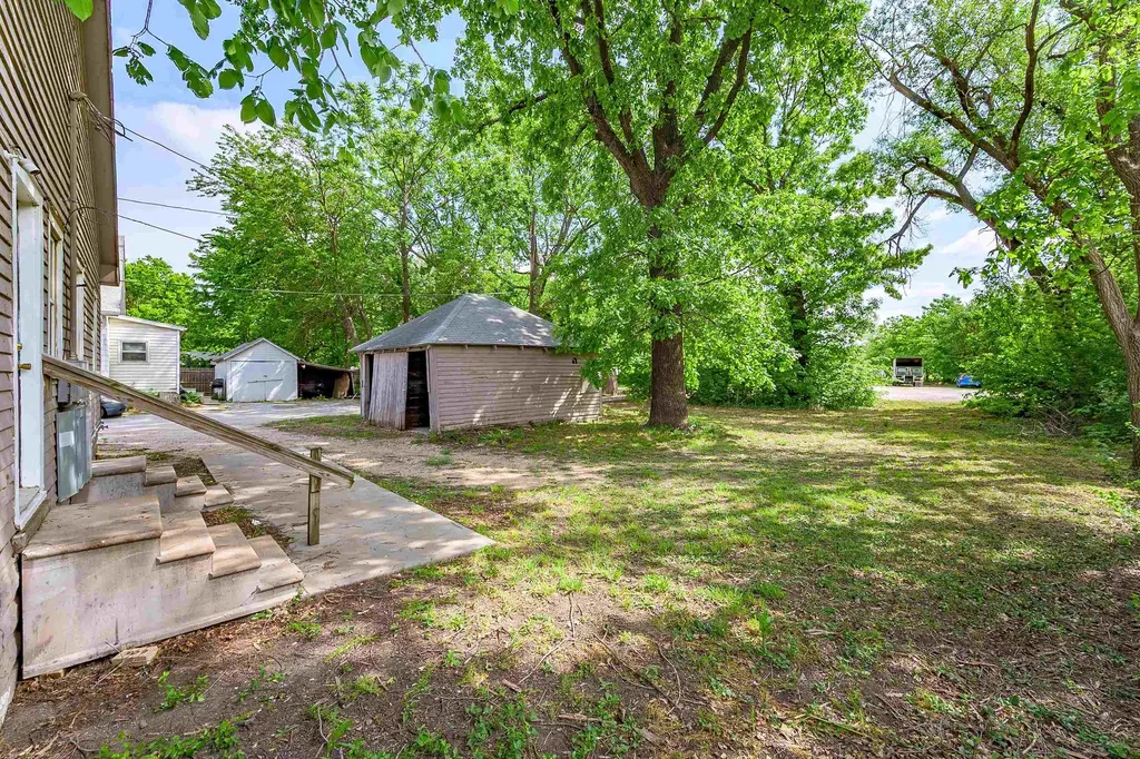 914 N High Street Newton KS 67114