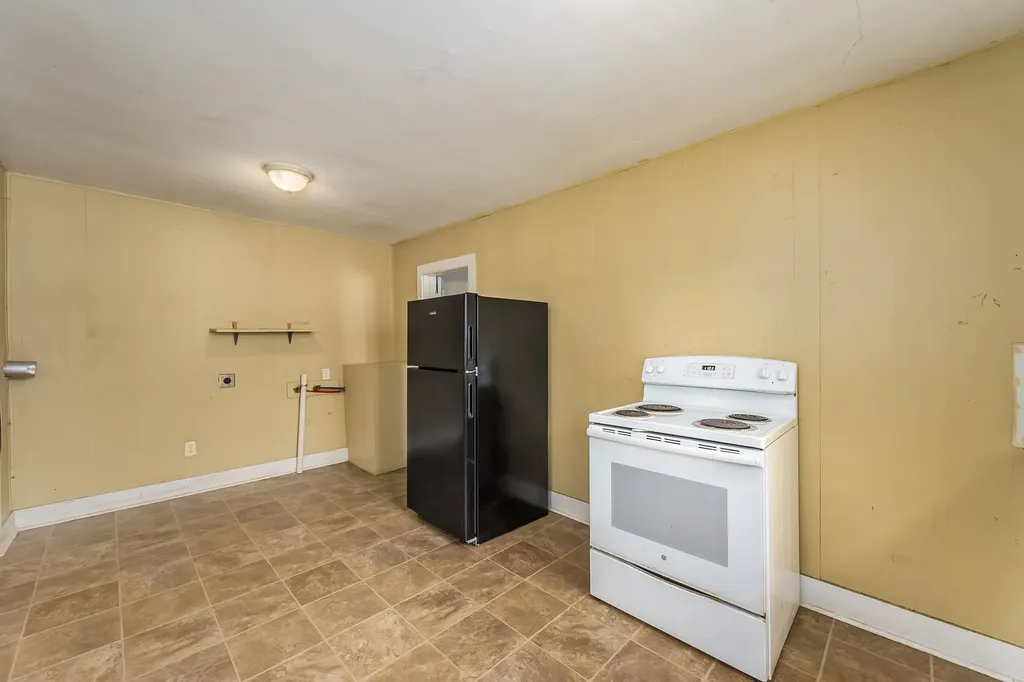 914 N High Street Newton KS 67114