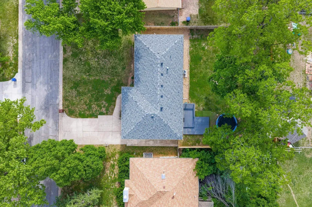 9843 W Tee Lane Wichita KS 67212