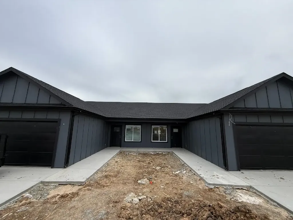 9408/9410 E Wassall Street Wichita KS 67210