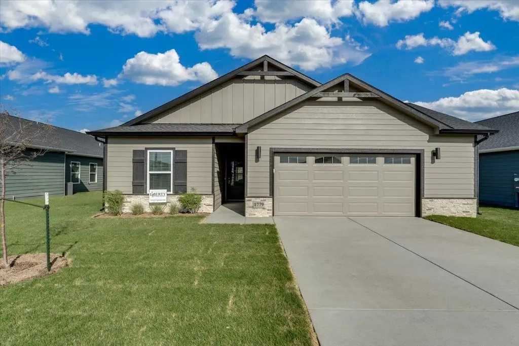 1779 W Redbud Lane Goddard KS 67052