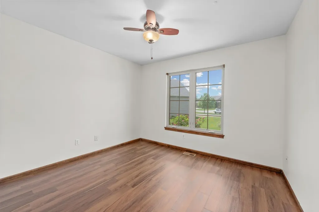2522 N Graystone Circle Wichita KS 67228-8039