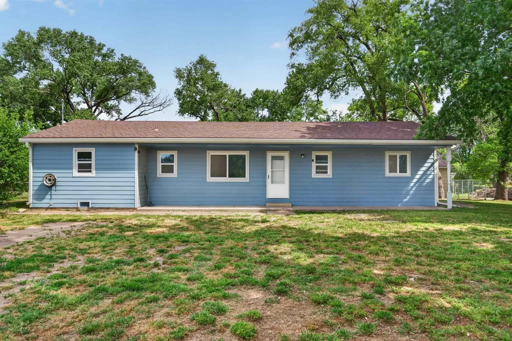1600 E 87th Street S Haysville KS 67060