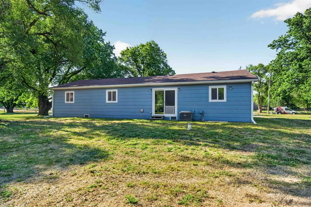 1600 E 87th Street S Haysville KS 67060
