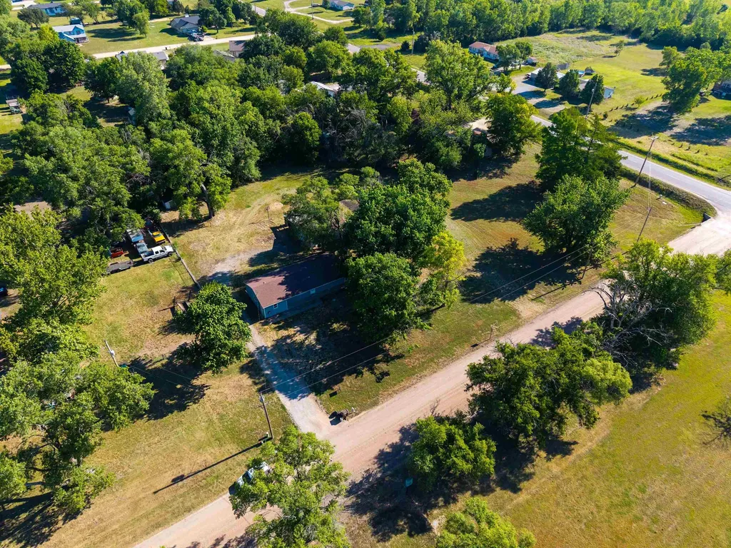 1600 E 87th Street S Haysville KS 67060
