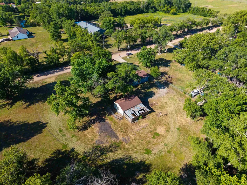 1600 E 87th Street S Haysville KS 67060
